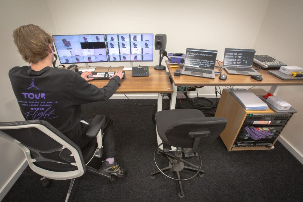 Gallery equipment designed by C2S Media